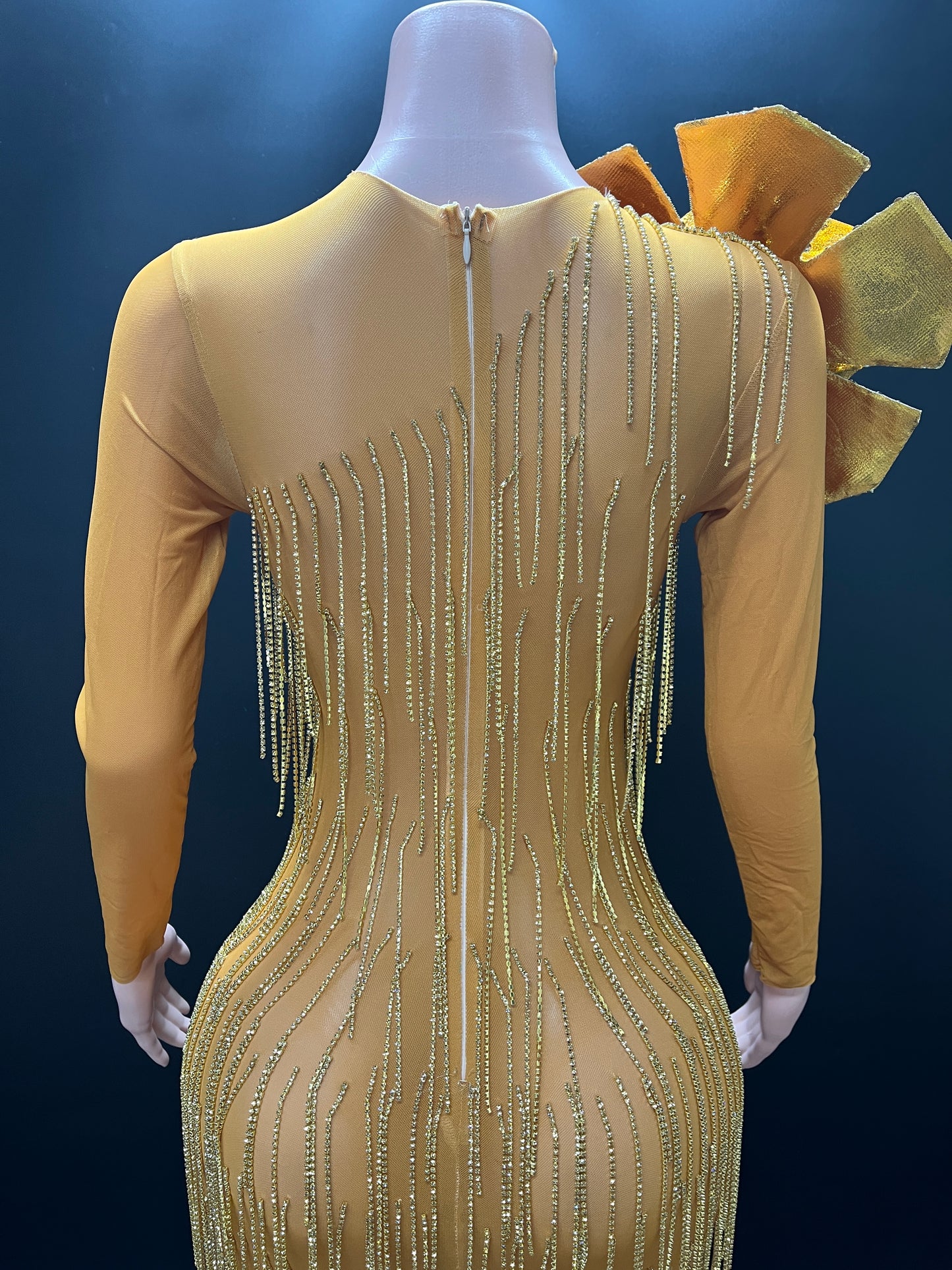 LUXURY DAISY(Gold with sleeve)