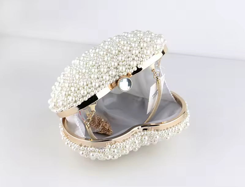 PEARL HEART SHAPED CLUTCH PURSES